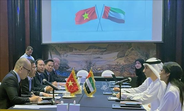 Le Vietnam et les Émirats arabes unis négocieront un partenariat économique intégral