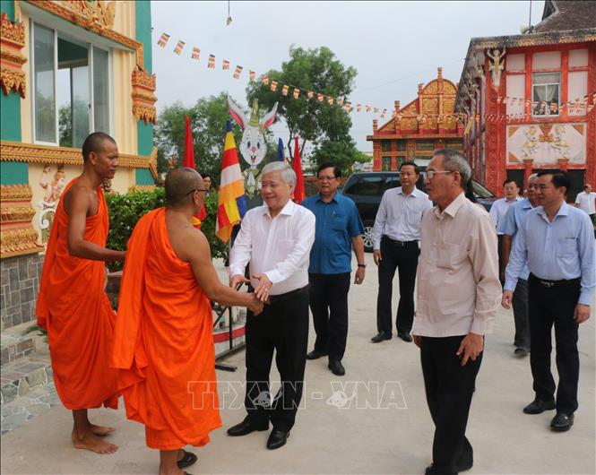 Le président du CC du FPV félicite les Khmers de Bac Lieu pour Chol Chnam Thmây