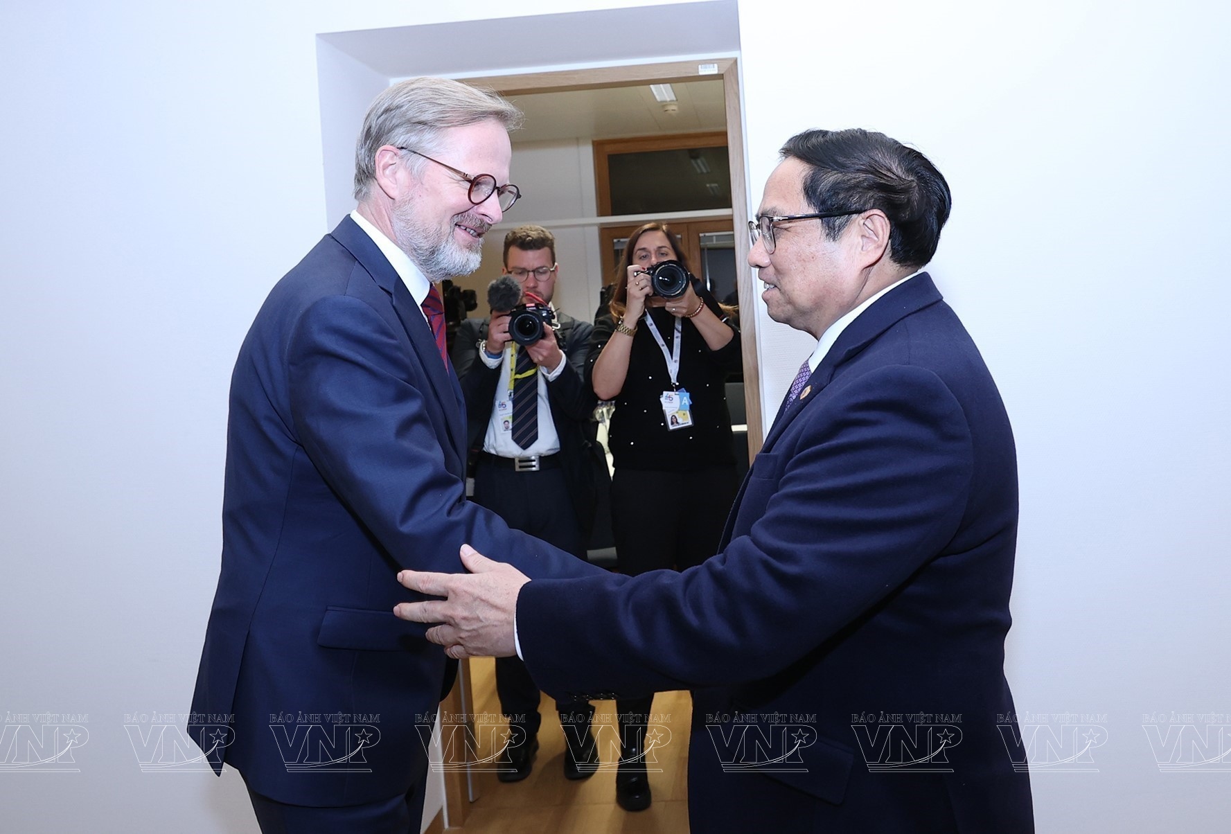 Nouvel élan pour les relations de coopération et d’amitié traditionnelles Vietnam – R tchèque