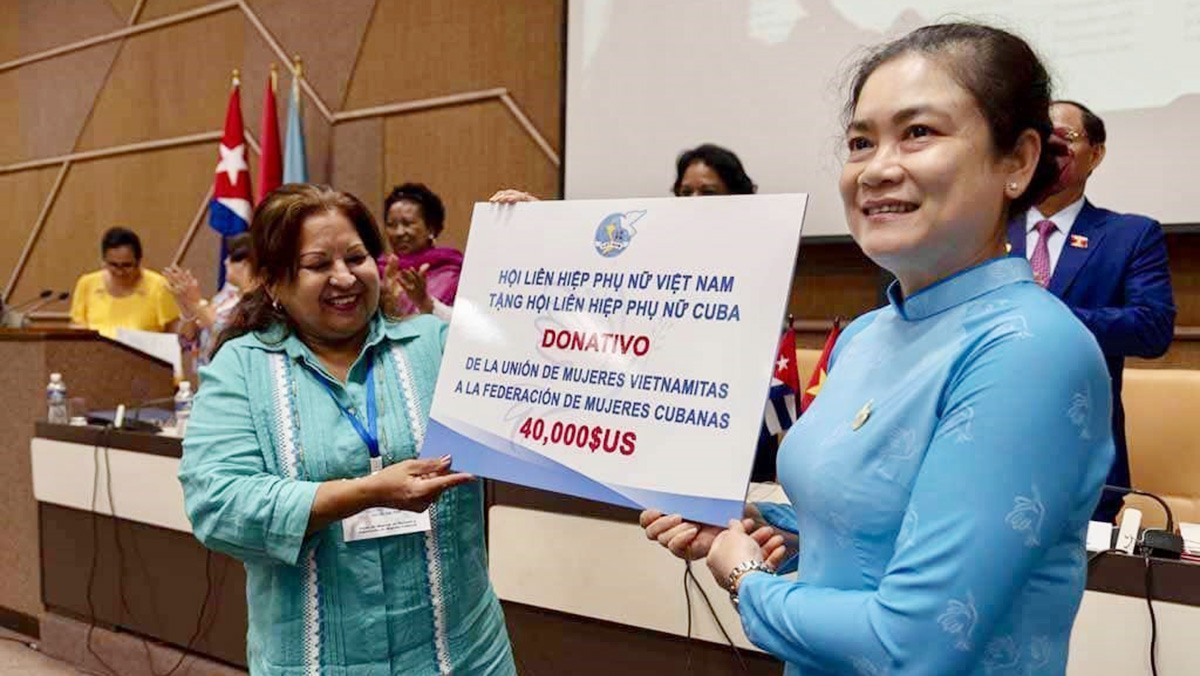 Le rôle des femmes vietnamiennes et cubaines dans le développement national mis en lumière