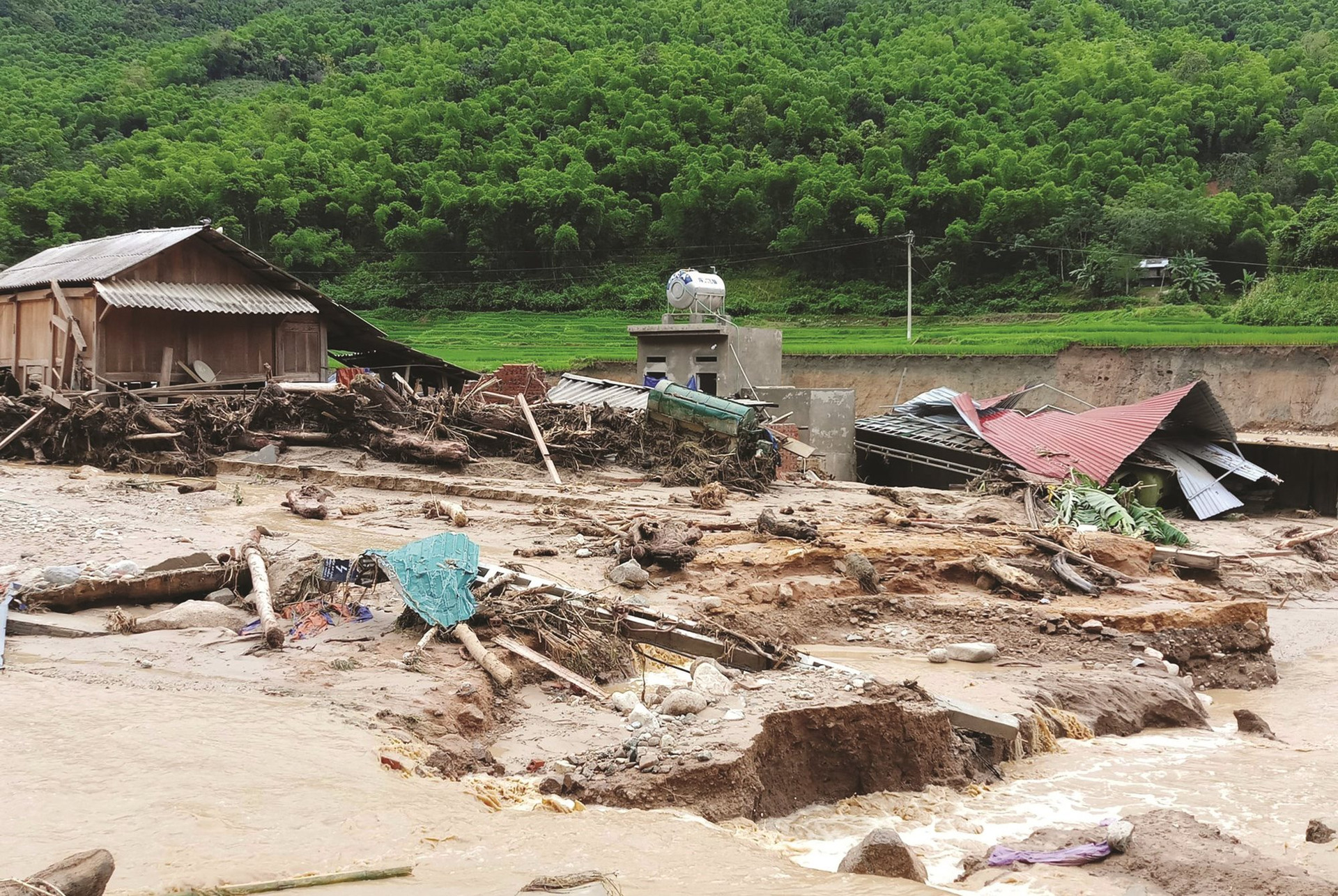 Les catastrophes naturelles causent des pertes économiques de près d un milliard de dollars en 2022