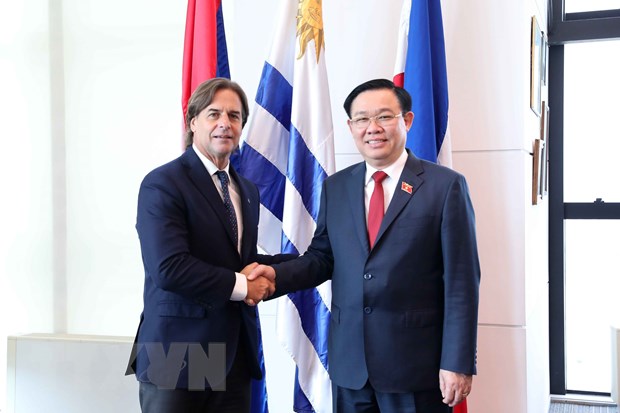 Le Vietnam prend en haute considération ses relations d’amitié et de coopération avec l’Uruguay