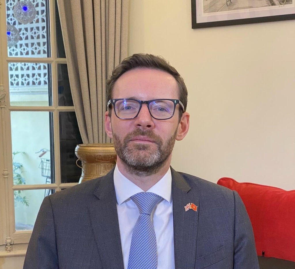 Ambassadeur Iain Frew les relations Vietnam-Royaume-Uni à un moment très dynamique