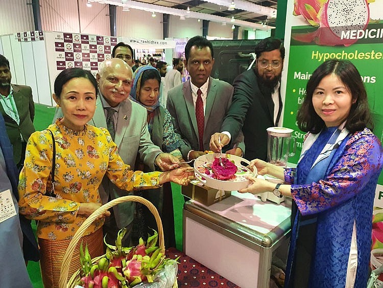 Renforcer la présence au Pakistan du fruit du dragon vietnamien
