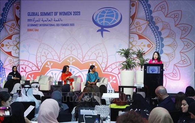 La vice-présidente Vo Thi Anh Xuan au Sommet mondial des femmes aux EAU