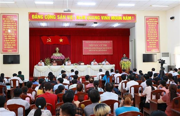 Le Premier ministre Pham Minh Chinh rencontre les électeurs de la ville de Can Tho