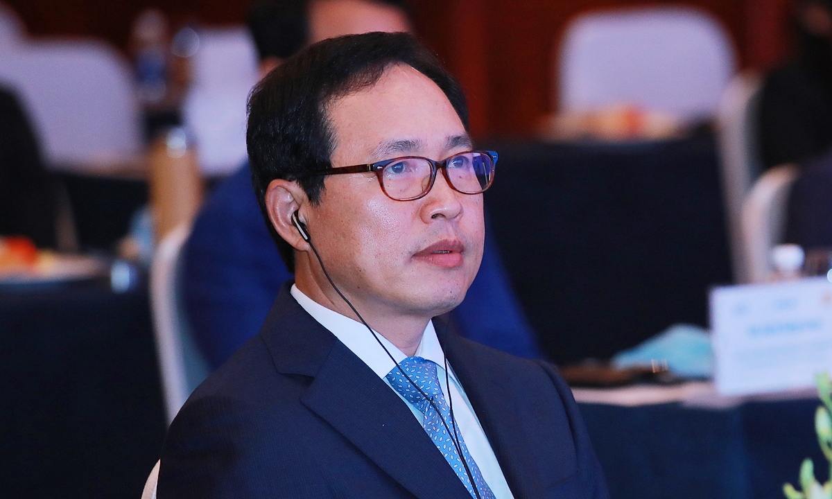 CEO Samsung Vietnam  le Vietnam grandit à pas de géant, devenant l un des principaux fabricants mondiaux de téléphones mobiles