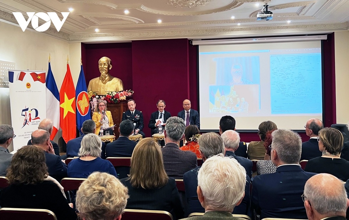 Séminaire sur les relations Vietnam-France à Paris