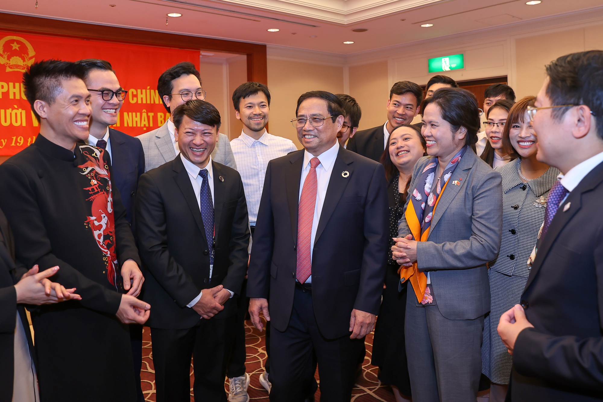 Le Premier ministre Pham Minh Chinh rencontre des Vietnamiens au Japon