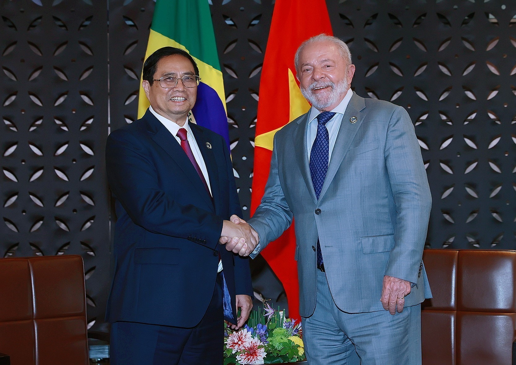 Le Premier ministre Pham Minh Chinh rencontre les présidents du Brésil et de l’Ukraine