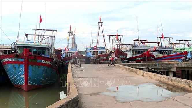 Thanh Hoa surveille strictement les navires pour lutter contre la pêche INN