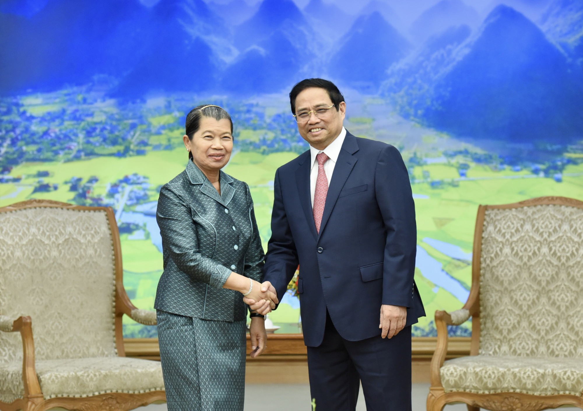 Le Vietnam accorde la grande priorité à ses relations avec le Cambodge
