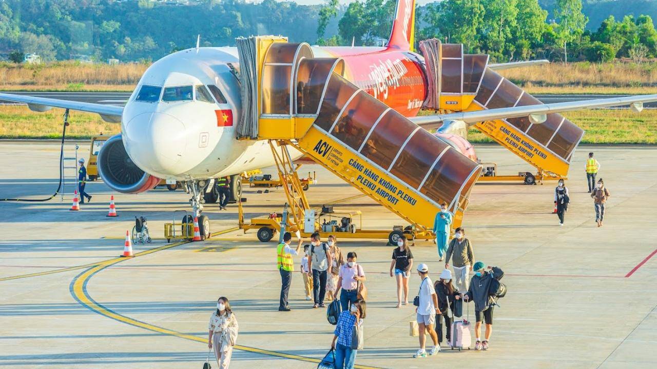 Priorité au développement du transport aérien et ferroviaire dans le Tay Nguyen