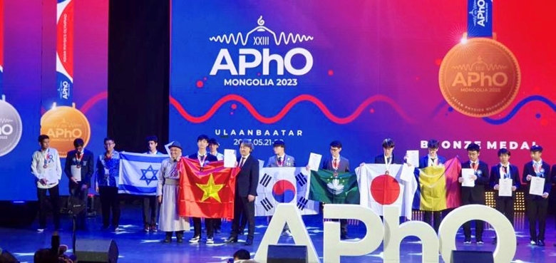 Huit élèves vietnamiens primés aux Olympiades de physique Asie-Pacifique