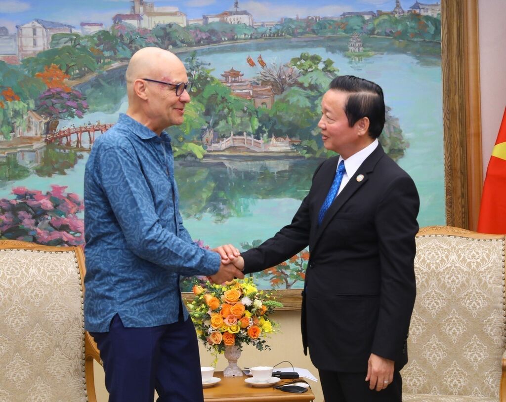 Le vice-PM Tran Hong Ha rencontre les ambassadeurs des Pays-Bas et des États-Unis au Vietnam