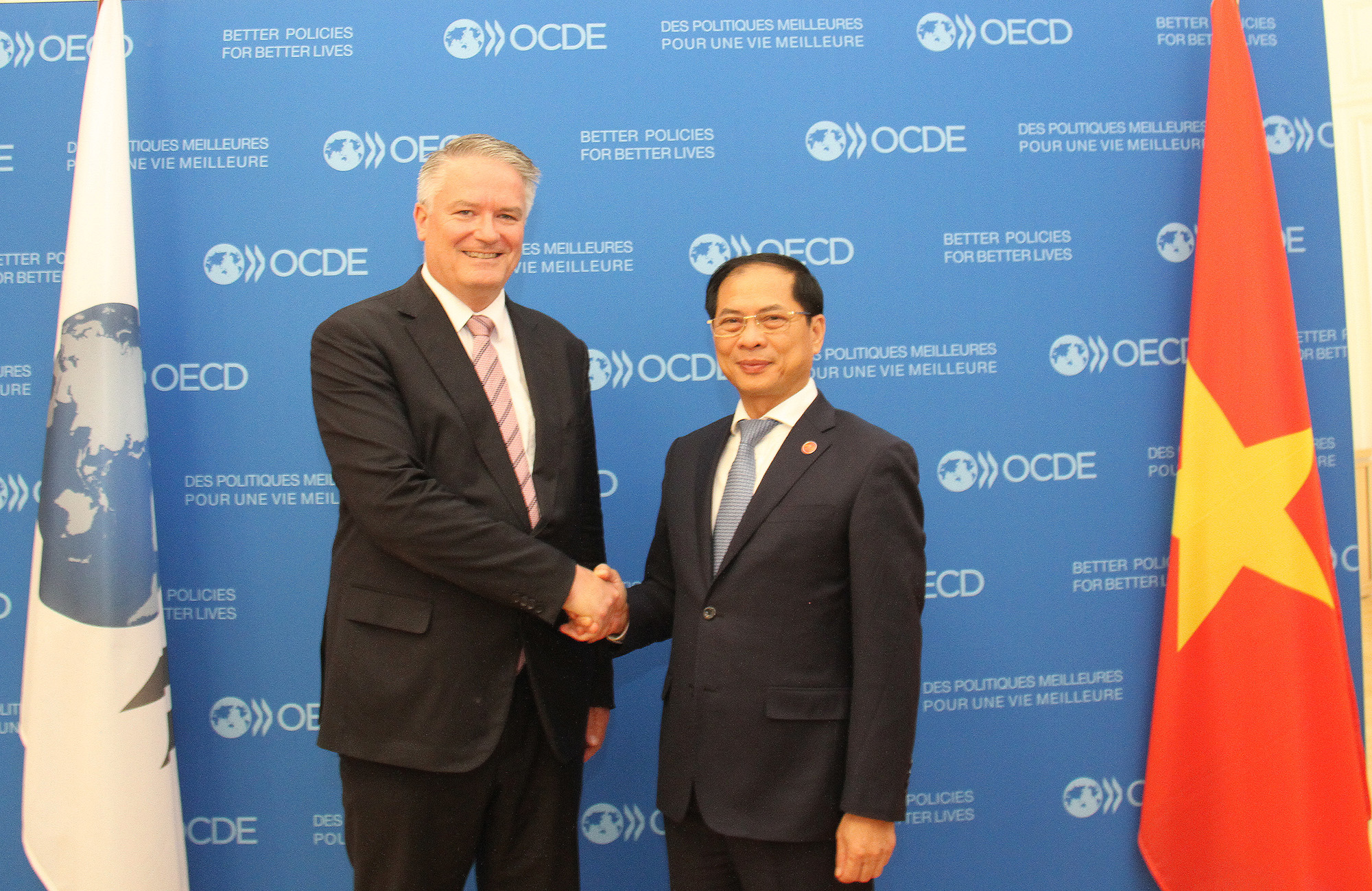 Le ministre des Affaires étrangères rencontre le Secrétaire général de l’OCDE