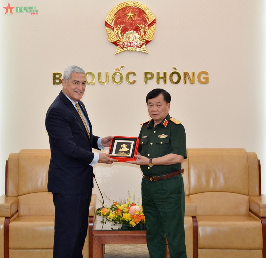 Le Vietnam et les États-Unis coopèrent pour remédier aux conséquences de la guerre