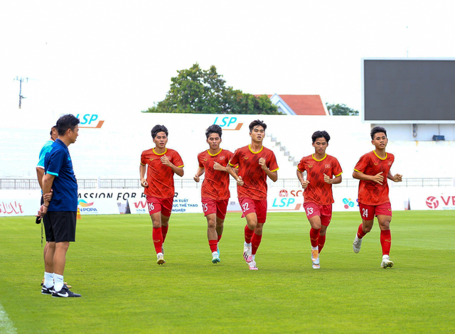 Les U17 Vietnam se préparent pour la finale de la Coupe d’Asie U17 de l’AFC 2023