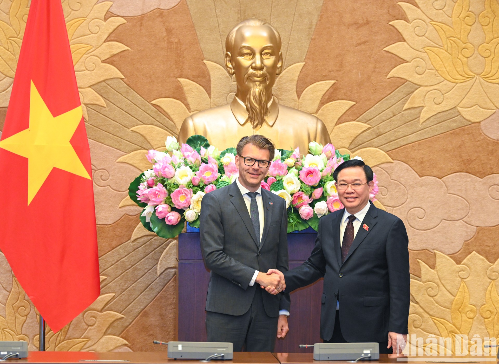 Le Vietnam accorde une grande importance aux liens avec l UE
