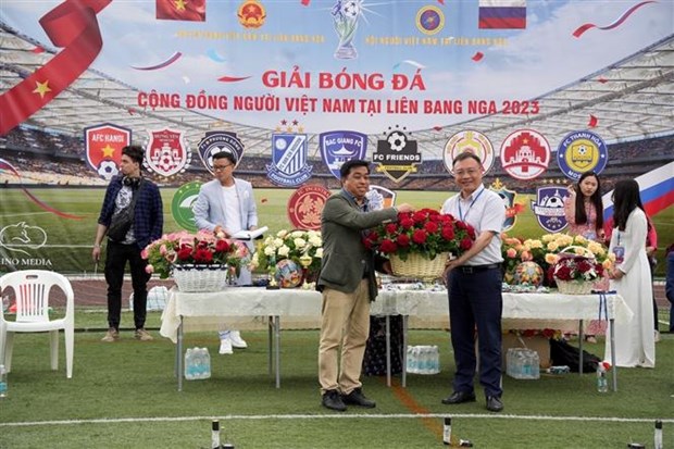 Ouverture d un tournoi de football de la communauté vietnamienne en Russie