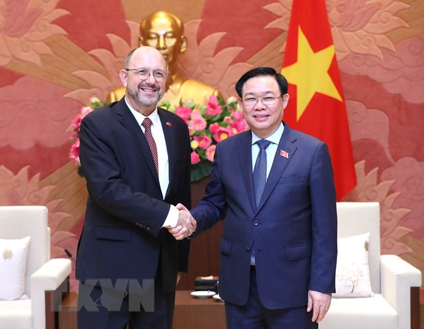 Renforcement de bonnes relations de coopération entre le Vietnam et la Suisse