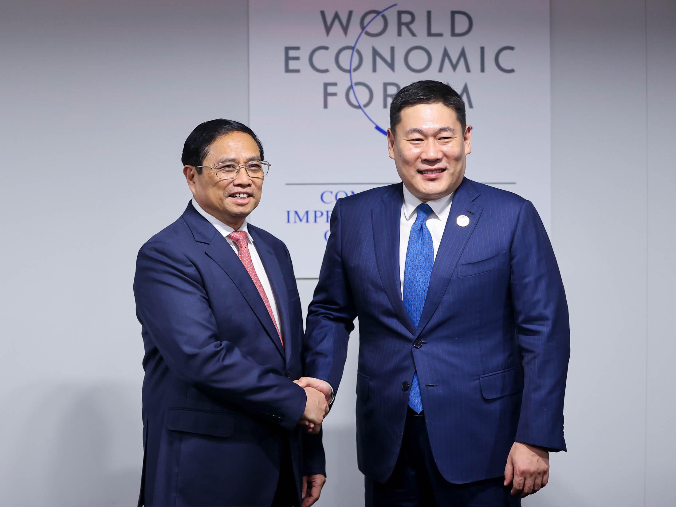Le Premier ministre Pham Minh Chinh rencontre ses homologues de la Mongolie et de la Barbade