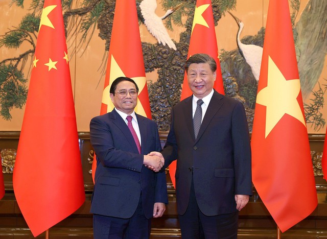 Le Premier ministre Pham Minh Chinh rencontre le SG du PCC et président chinois Xi Jinping