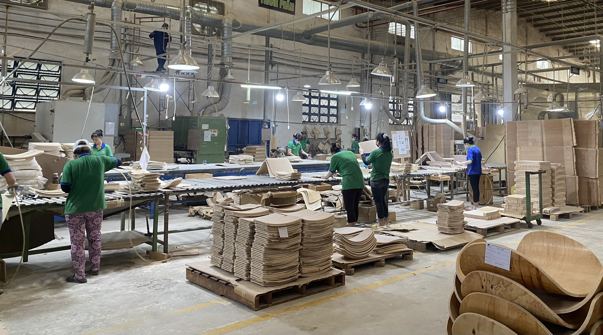 Premier semestre les produits forestiers rapportent plus de 6,4 milliards USD d exportations