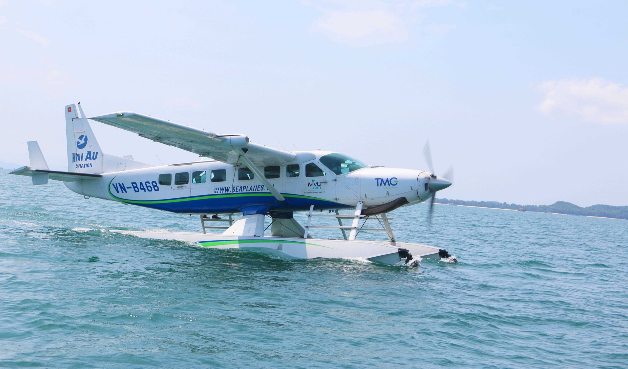 Quang Ninh premier vol commercial en hydravion vers l’île de Cô Tô