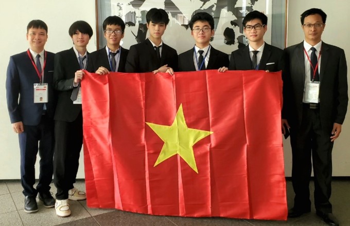Olympiades internationales de Physique 2023 les 5 participants vietnamiens primés