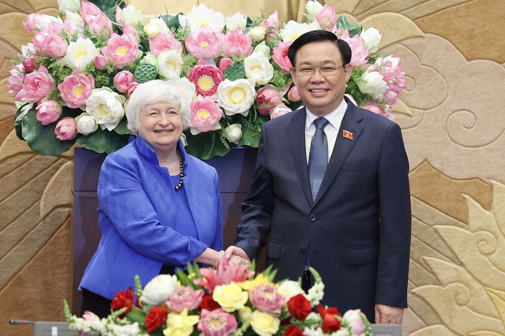 Le président de l’AN vietnamienne reçoit la secrétaire améraine au Trésor
