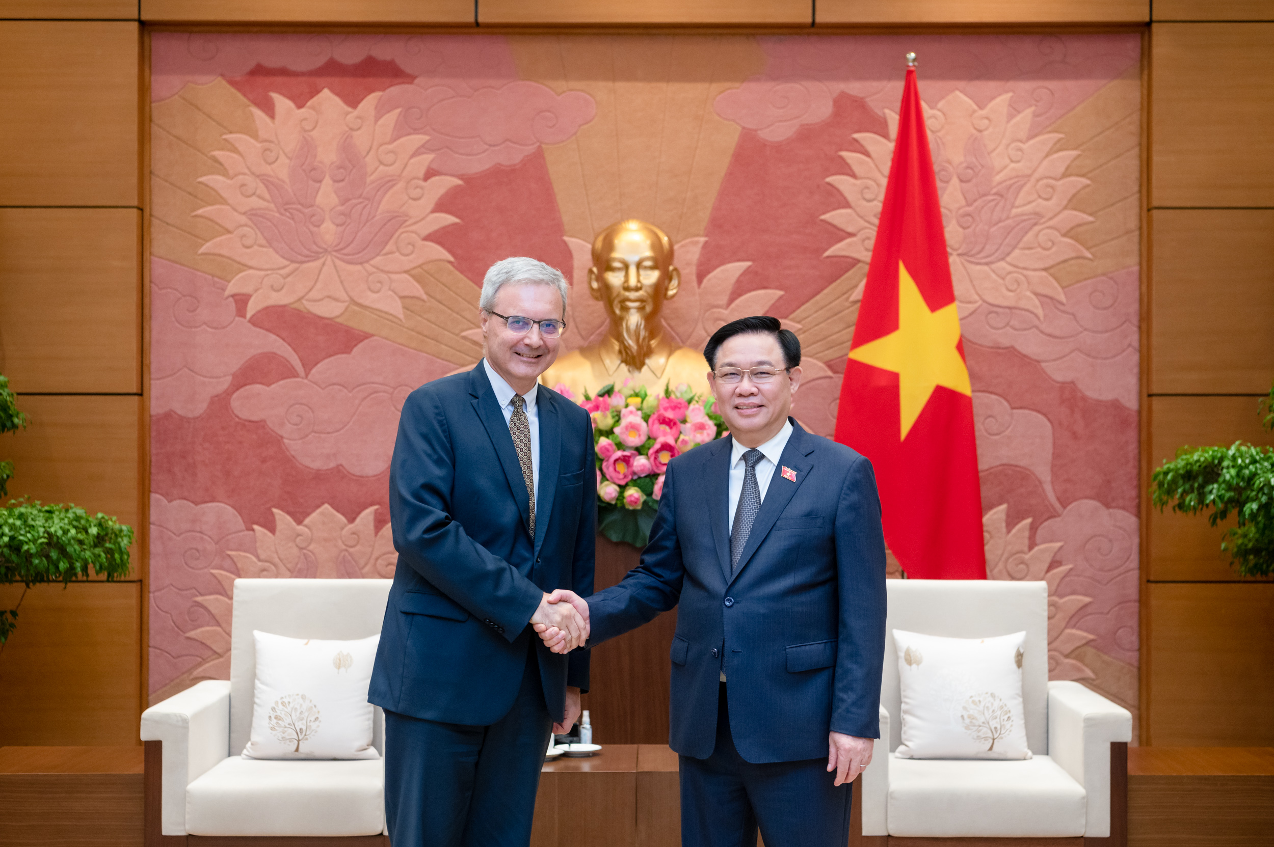 L’ambassadeur de France Nicolas Warnery termine son mandat au Vietnam