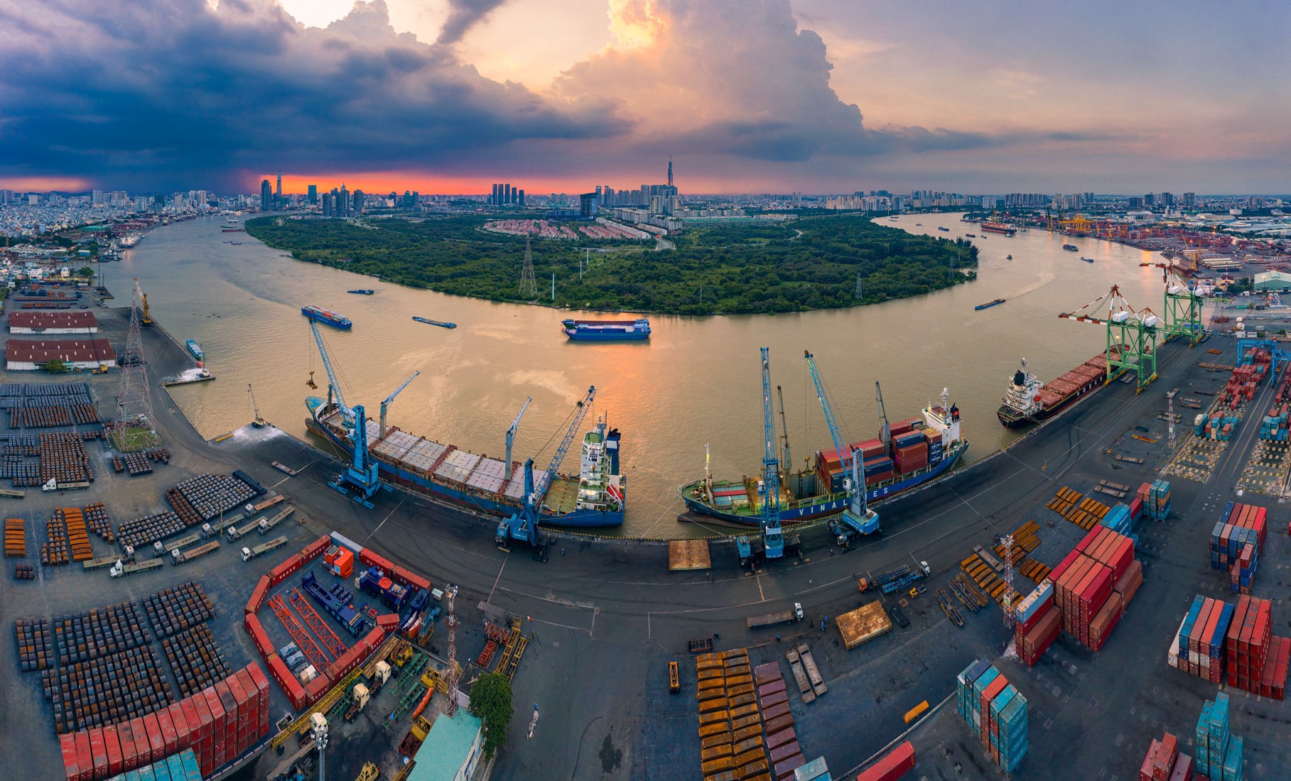 Quelles marchandises le Vietnam exporte-t-il vers les EAU