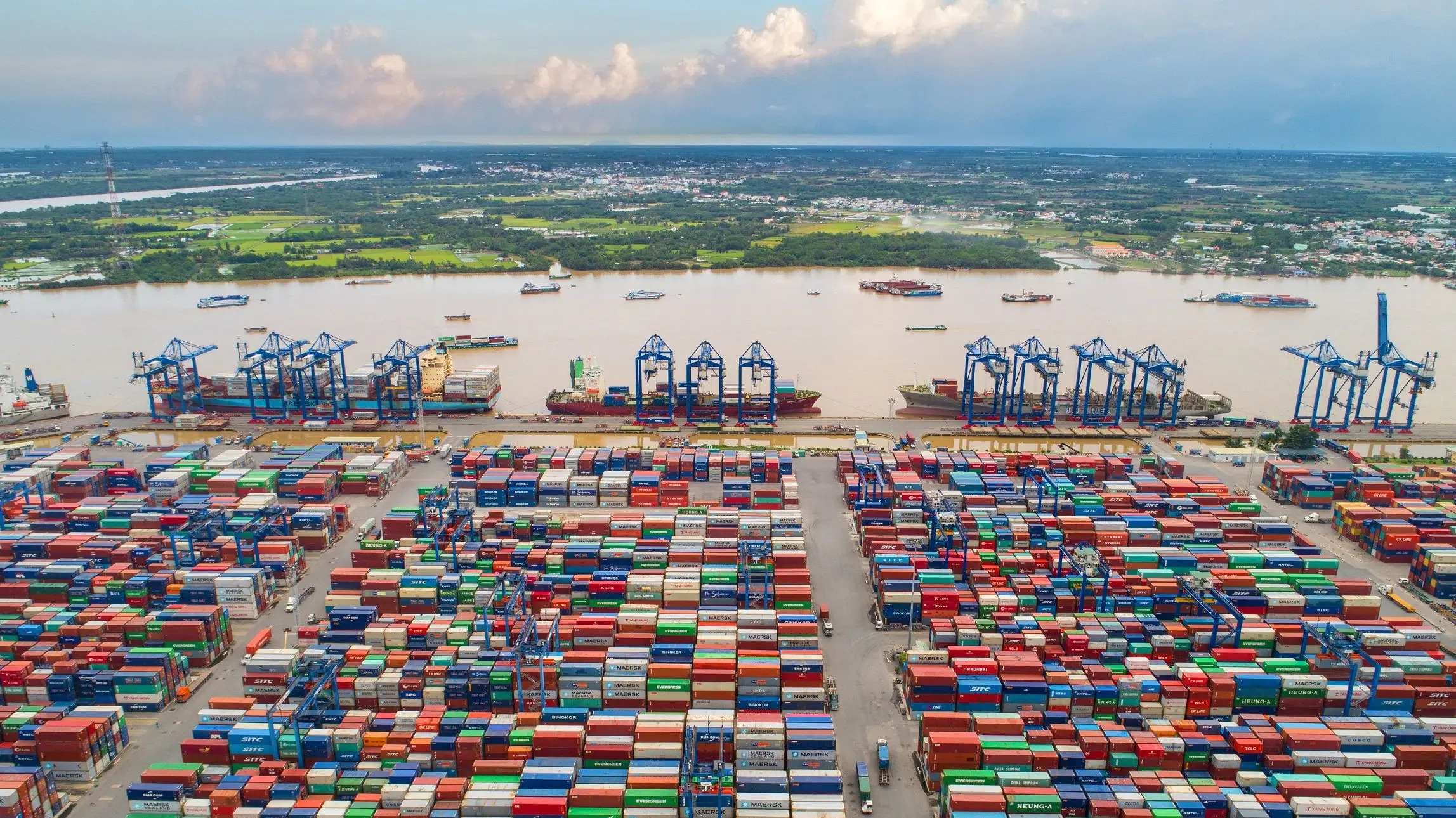 Plan de mise en œuvre de la Planification globale de développement du réseau portuaire