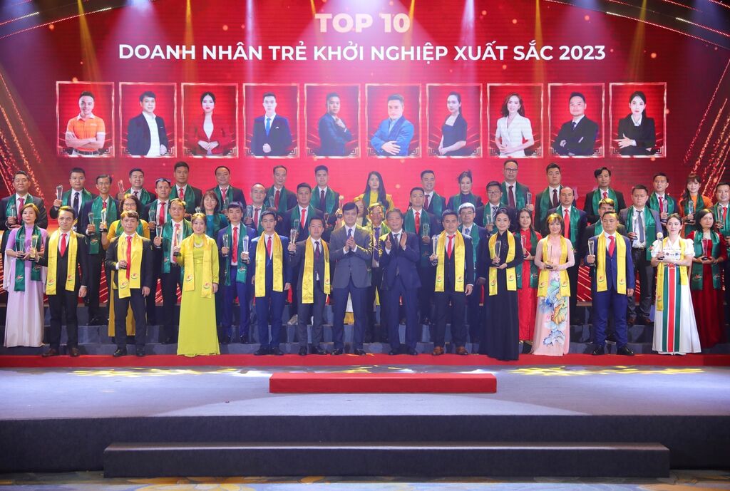Distinction des jeunes entrepreneurs exceptionnels