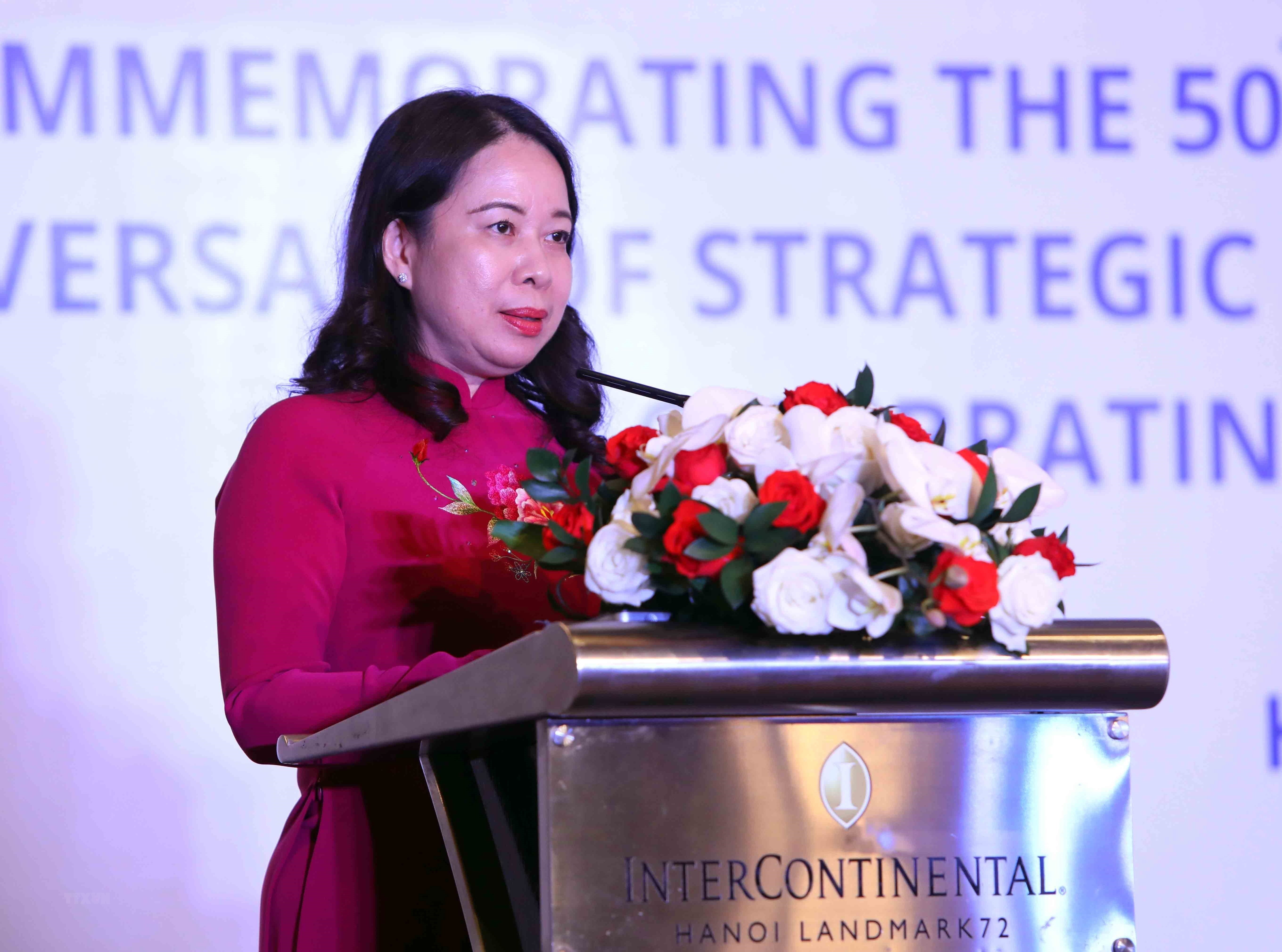 Les 50 ans des relations diplomatiques Vietnam-Singapour célébrés à Hanoï