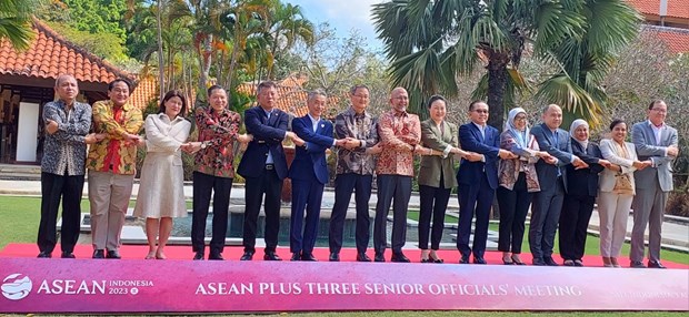 Les réunions s’enchaînent en préparation du 43e Sommet de l’ASEAN