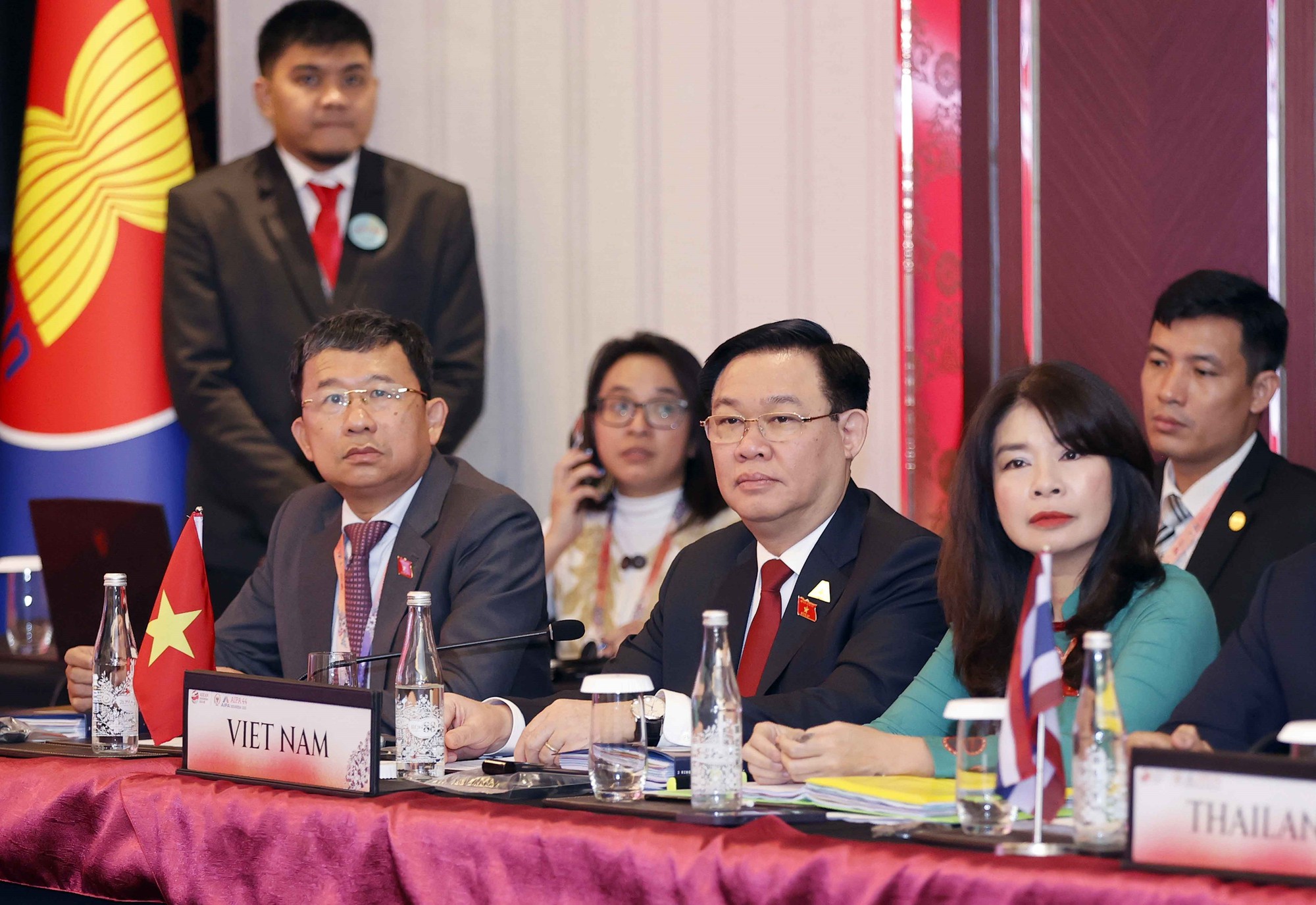 Le président de l’AN Vuong Dinh Huê à la réunion du comité exécutif de l’AIPA