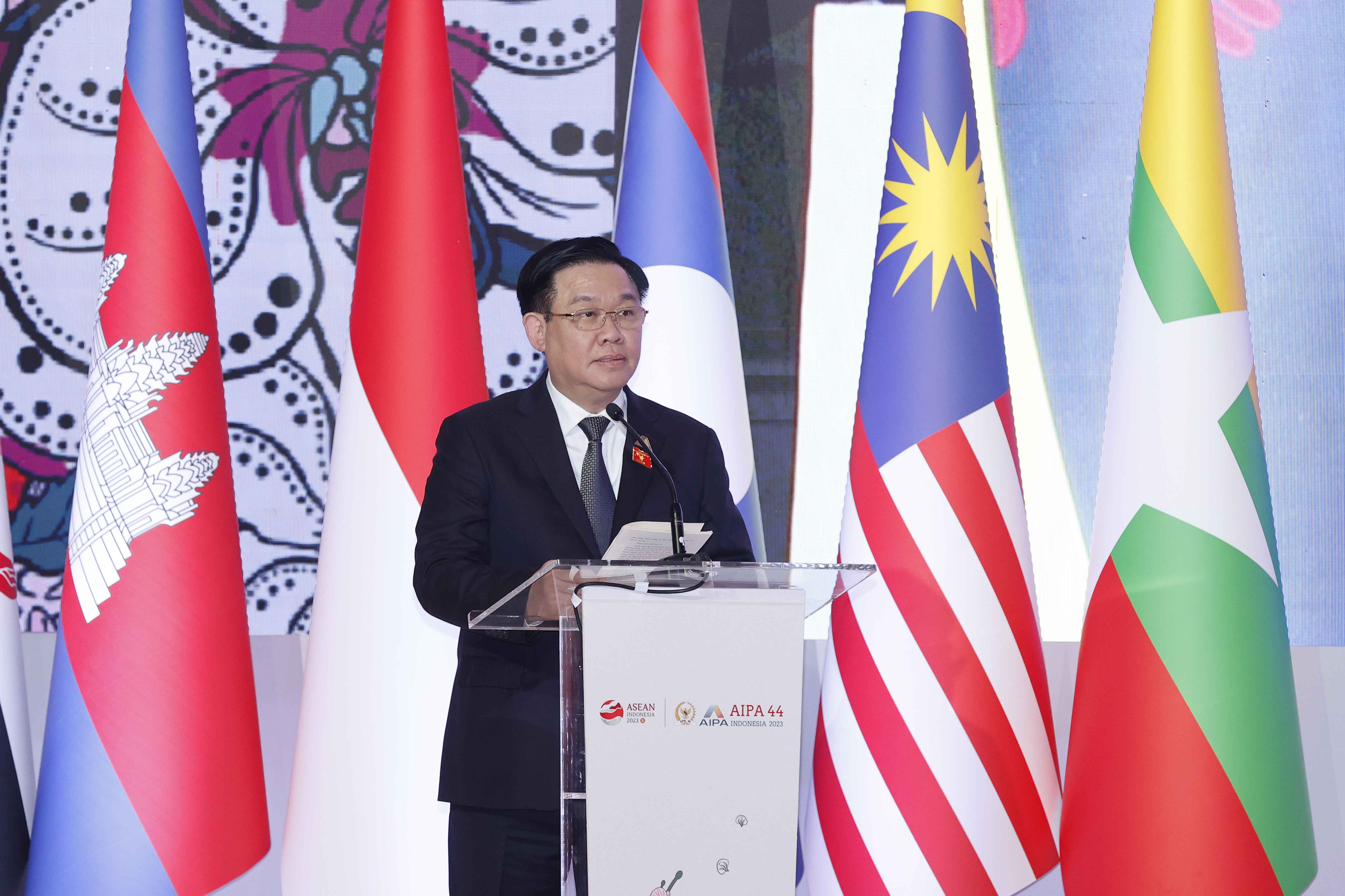Le Vietnam s’engage à œuvrer pour une ASEAN et une AIPA fortes et réactives