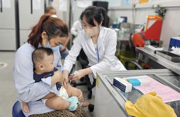 Allocation de 185 000 doses de vaccin pour enfants à 49 localités