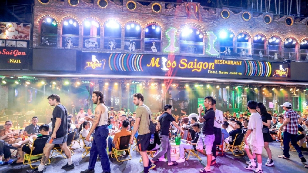 La vie nocturne d Hô Chi Minh-Ville