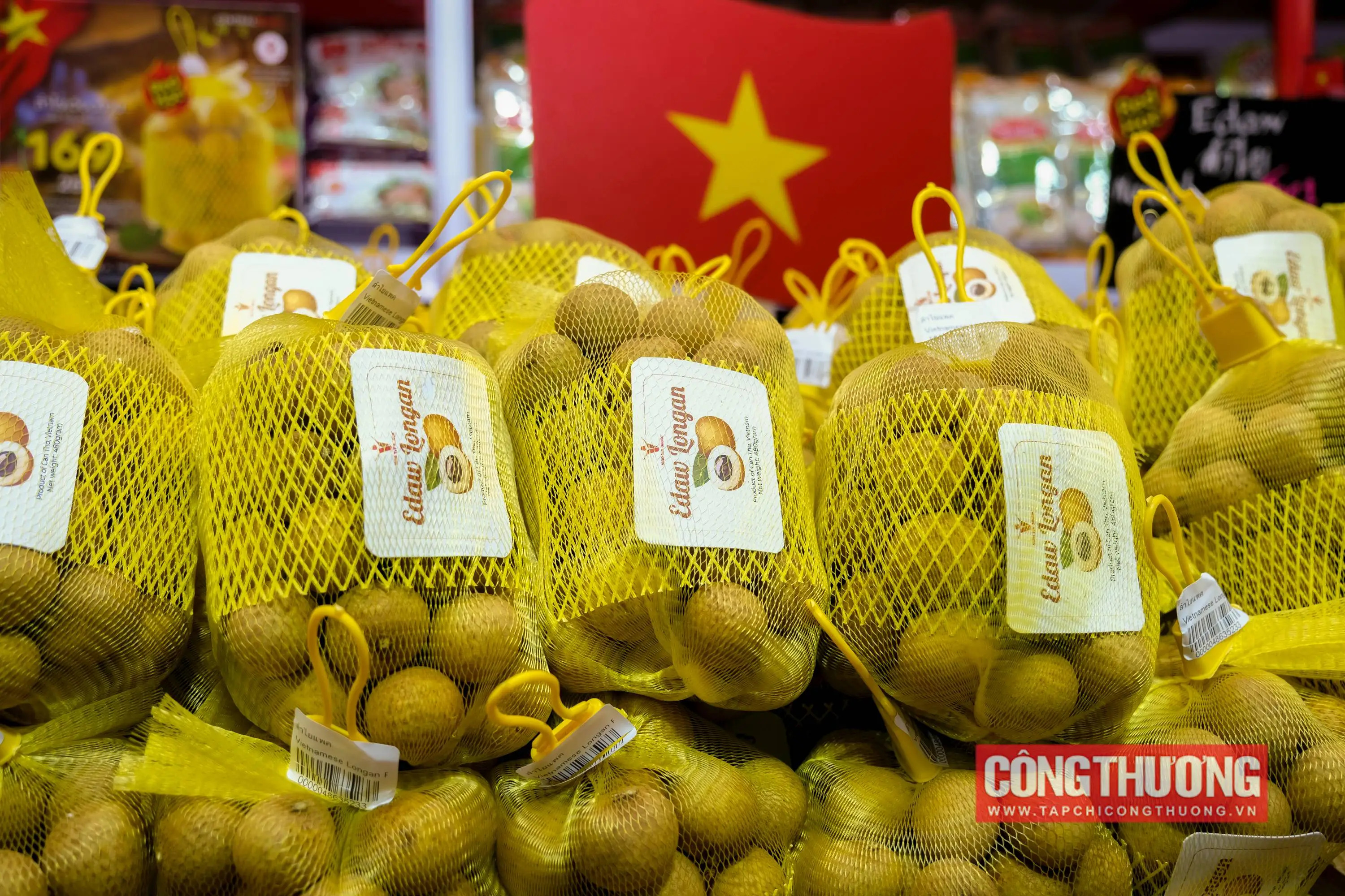 Les longanes vietnamiens trouvent des clients sur le marché thaïlandais