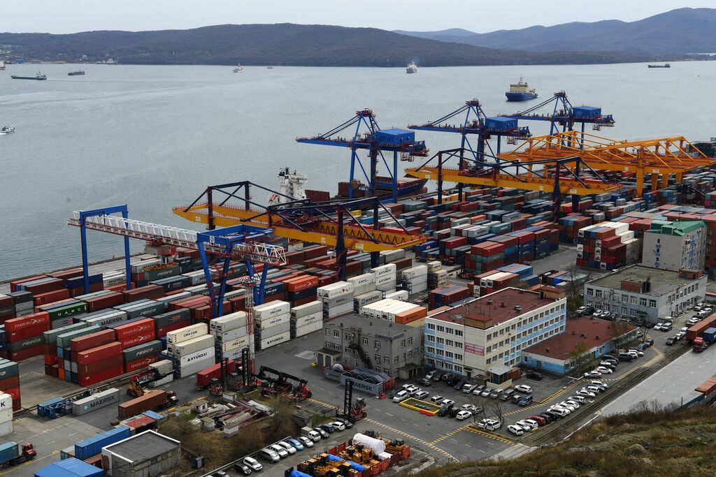 Renforcement de la coopération commerciale via le port de Vladivostok