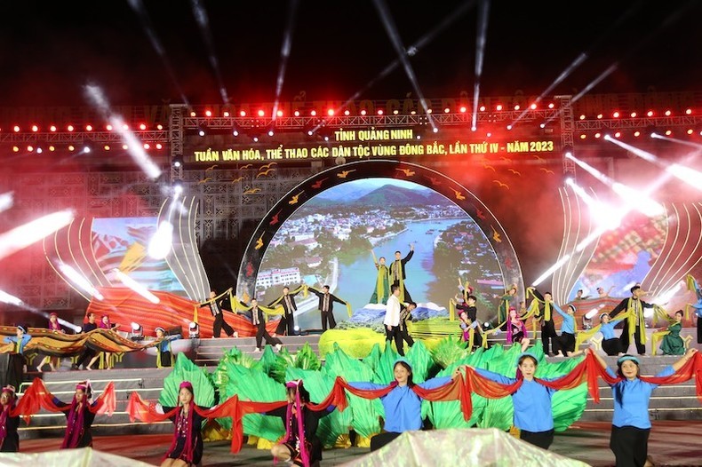 Lancement de la Semaine de la culture et du sport des groupes ethniques du Nord-est de Quang Ninh