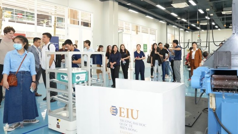 Binh Duong abritera le Centre d innovation Vietnam-Singapour