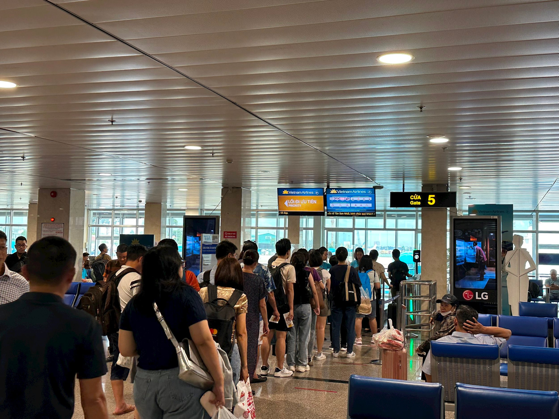 L’aéroport de Tan Son Nhat se prépare à une hausse du nombre de passager durant la Fête nationale