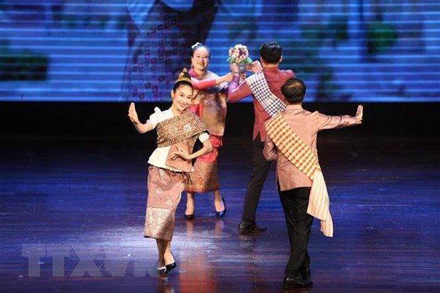 Échange d art honorant les cultures des membres de l ASEAN