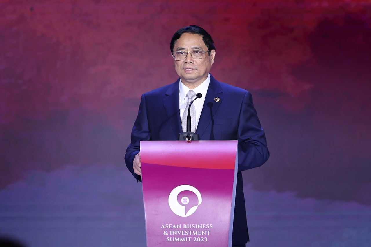 Le PM Pham Minh Chinh au Sommet d affaires et d investissement de l ASEAN