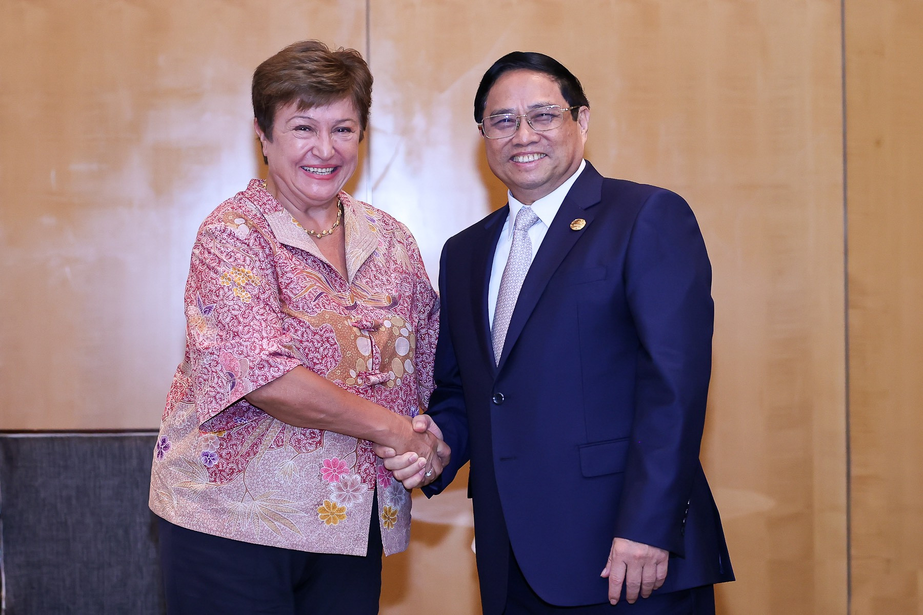 Le Premier ministre rencontre la directrice générale du FMI en Indonésie