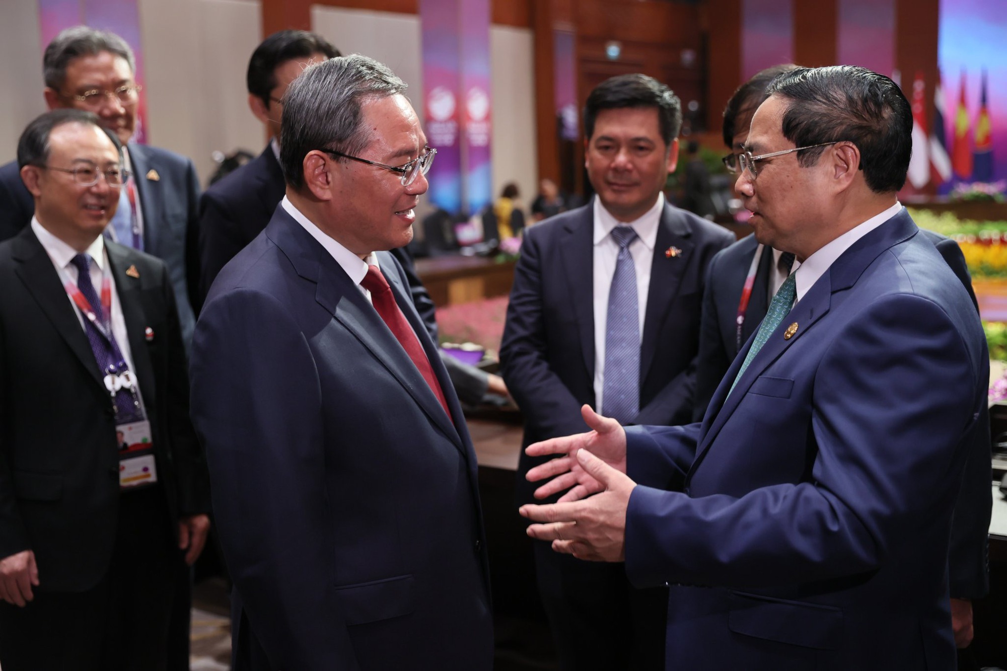 Le Premier ministre Pham Minh Chinh rencontre son homologue chinois Li Qiang